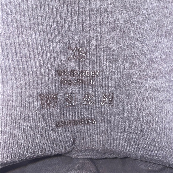 NVGTN Gray Athletic Shorts with Ribbed Waistband and Moisture-Wicking Fabric - Picture 5 of 5